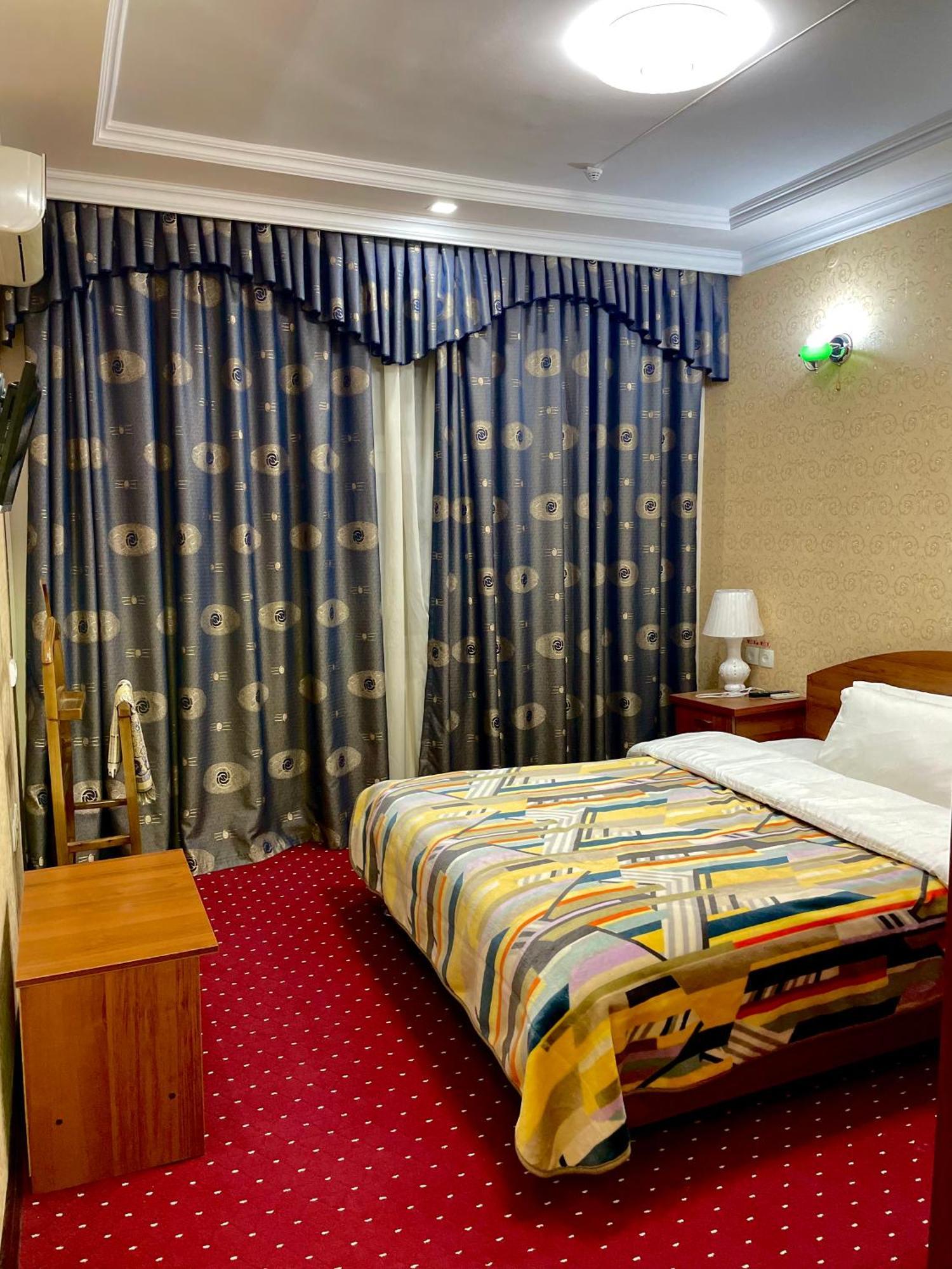 Asson Hotel Termez Eksteriør bilde