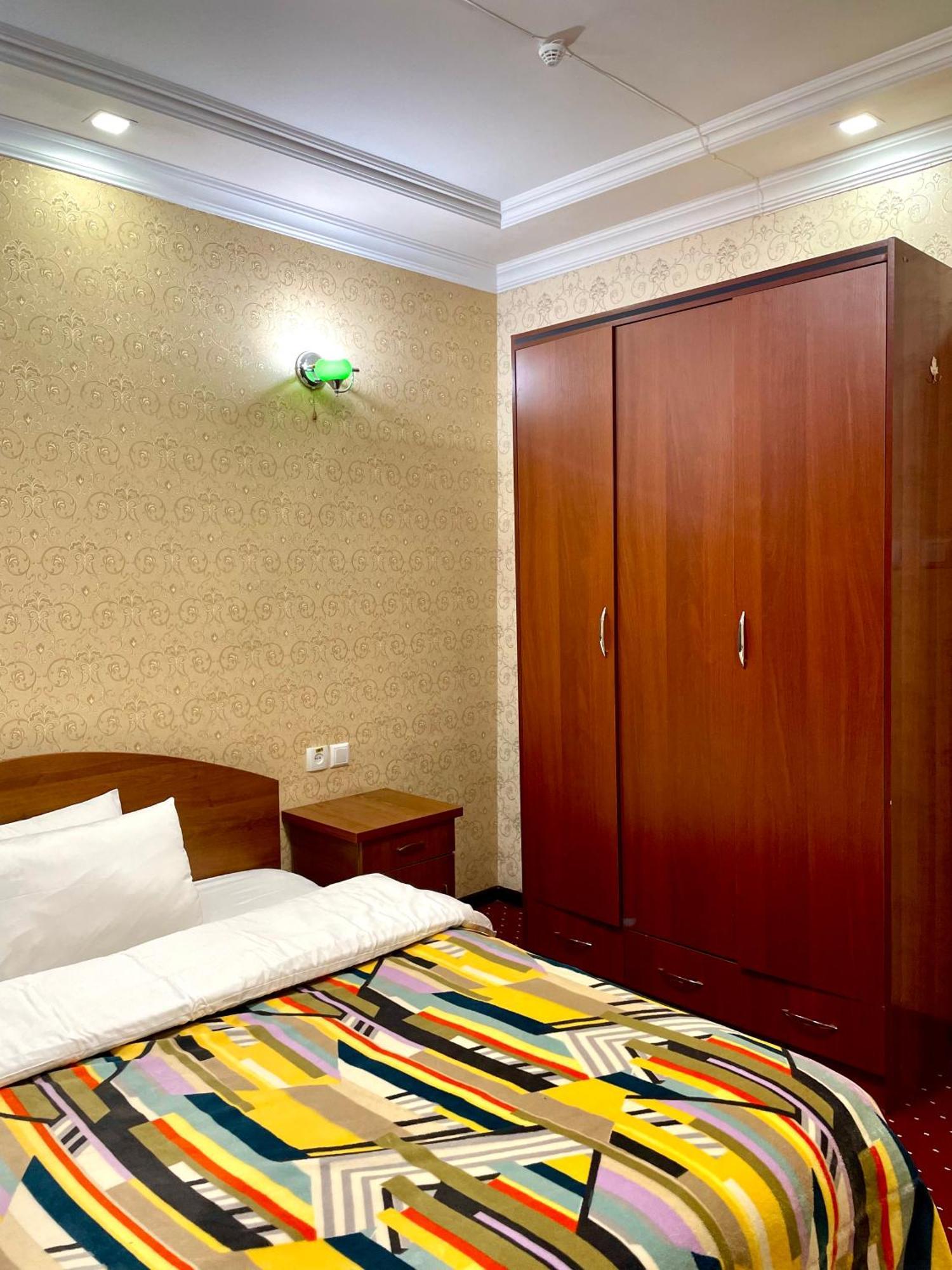 Asson Hotel Termez Eksteriør bilde