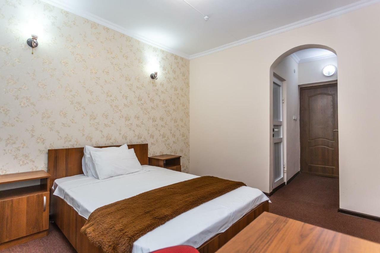 Asson Hotel Termez Eksteriør bilde
